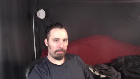 Snapshot of xmetalstudx chatting on 02/18/25, 01:44 MetalstudMaster online show from 02/18/25, 01:44