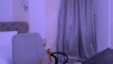 Naomi Nash online show from 02/07/25, 09:05