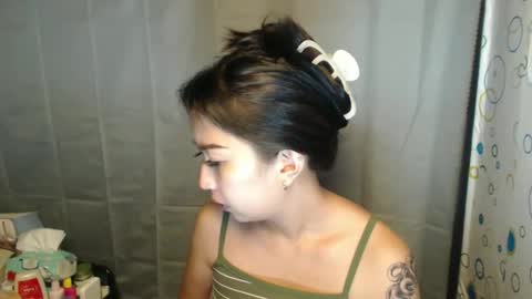 Ilove play tab00 and dirty show on wsp or tg and isell many videos and naked photos there online show from 04/17/26, 06:11