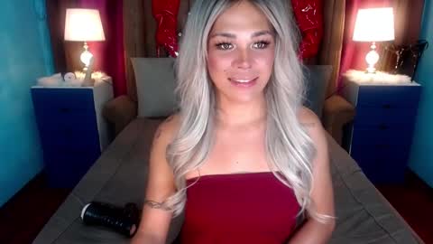 Hailey online show from 02/19/25, 02:34