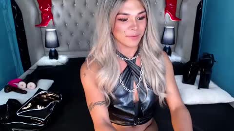Hailey online show from 03/01/25, 07:41
