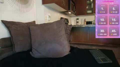 Kate online show from 12/13/25, 07:53