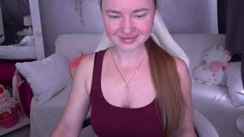 Monica online show from 10/04/25, 12:47