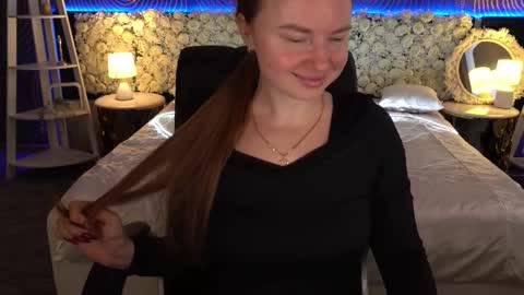 Monica online show from 01/17/26, 01:27