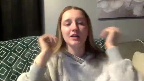 Snapshot of xo_scotty_ox chatting on 12/30/24, 01:03 xo_scotty_ox online show from 12/30/24, 01:03