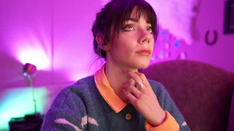 Bella Bondai online show from 12/30/24, 09:16