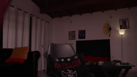   online show from 11/12/25, 12:11