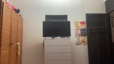 xopeachybaby online show from 06/08/26, 01:11