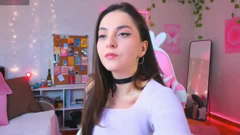 Snapshot of xoxolunaria chatting on 11/09/25, 03:16 lunaria online show from 11/09/25, 03:16