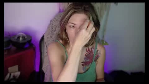 Snapshot of xpbunni chatting on 10/06/25, 06:05 xpbunni online show from 10/06/25, 06:05