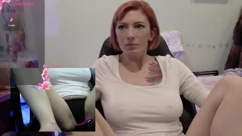 Snapshot of xpbunni chatting on 11/18/25, 09:30 xpbunni online show from 11/18/25, 09:30