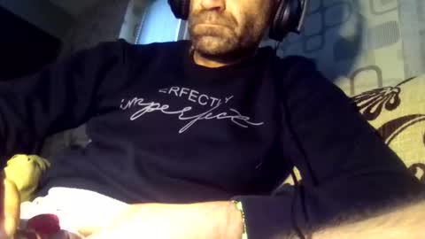 xploid1982 online show from 12/10/24, 06:22