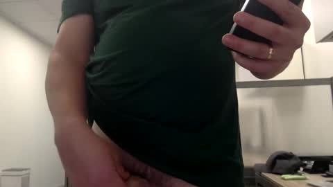 Snapshot of xrdrcrx chatting on 02/05/25, 10:55 xrdrcrx online show from 02/05/25, 10:55