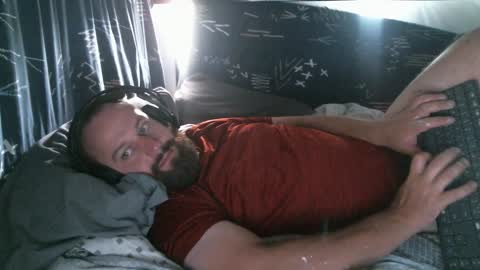 Red online show from 01/22/25, 04:55