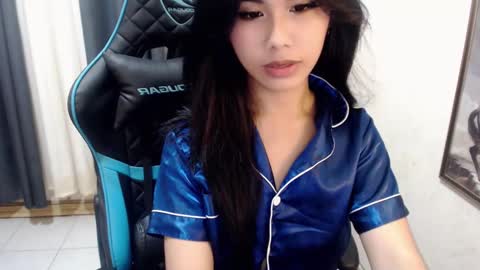 aira online show from 01/08/25, 02:14