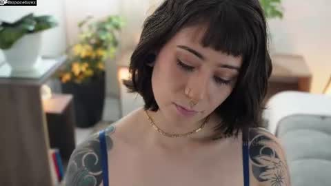 Blue online show from 06/19/26, 07:50