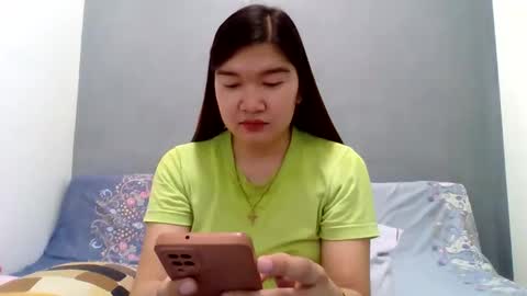 Snapshot of xsweetiemajax chatting on 10/05/25, 01:37 HI IM PAULINE online show from 10/05/25, 01:37