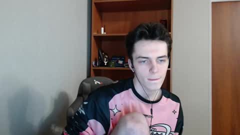 traqqq online show from 10/02/25, 09:00