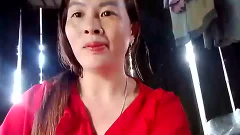 Snapshot of xuxulove00 chatting on 09/28/25, 01:11 xuxulove00 online show from 09/28/25, 01:11