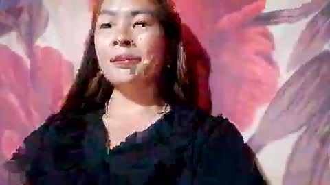 Snapshot of xuxulove00 chatting on 10/07/25, 06:43 xuxulove00 online show from 10/07/25, 06:43