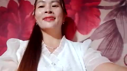 Snapshot of xuxulove00 chatting on 10/20/25, 01:39 xuxulove00 online show from 10/20/25, 01:39