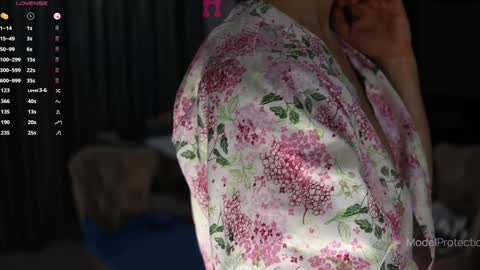 FrancyStepmom and YStepson    INTERESTED IN A GIRL-GIRL COLLABORATION  TEXT ME HERE  or INSTAGRAM online show from 03/05/25, 06:23