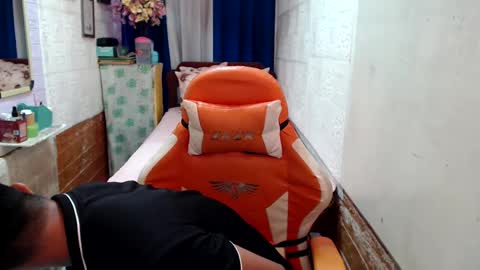 Snapshot of xxasianryanxx chatting on 01/23/25, 08:15 xxasianryanxx online show from 01/23/25, 08:15