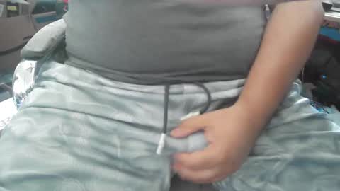 xxdadbod4ladiesxx online show from 05/01/26, 07:18