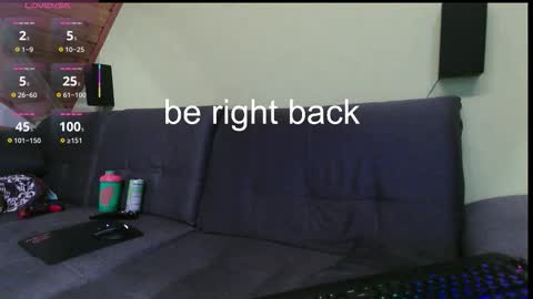 Snapshot of xxevoker chatting on 11/16/25, 12:11 xxevoker online show from 11/16/25, 12:11