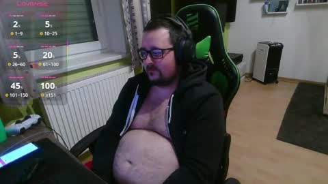 Snapshot of xxevoker chatting on 11/22/25, 10:31 xxevoker online show from 11/22/25, 10:31