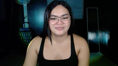 Kylie Smith online show from 10/26/25, 08:37