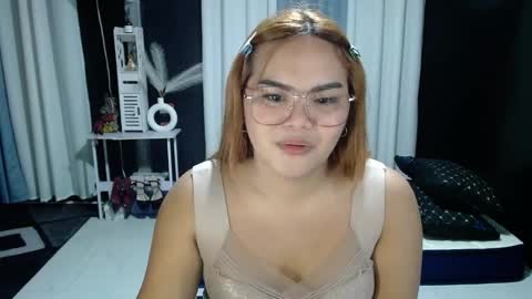 Kylie Smith online show from 12/17/25, 11:27