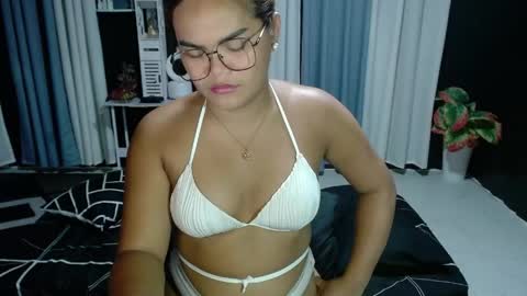Kylie Smith online show from 04/23/26, 12:29