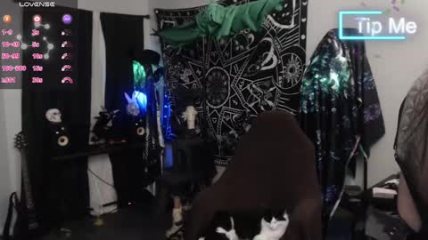 Lilith online show from 02/27/25, 02:21