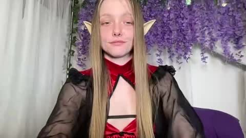 Snapshot of xxloveanastasia chatting on 06/29/26, 03:01 LoveAnastasia online show from 06/29/26, 03:01
