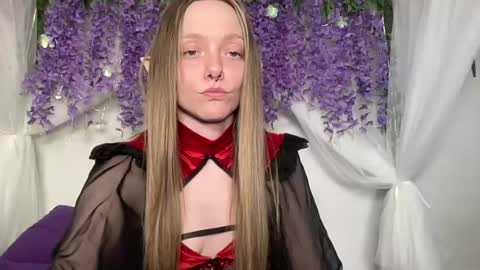 Snapshot of xxloveanastasia chatting on 07/28/26, 04:05 LoveAnastasia online show from 07/28/26, 04:05