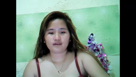 Snapshot of xxmoniqque19 chatting on 02/24/25, 05:43 xxmoniqque19 online show from 02/24/25, 05:43