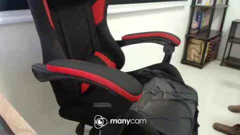  Kaycee  online show from 12/14/25, 01:44