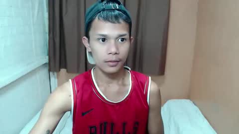 Snapshot of xxronnie chatting on 04/13/26, 11:59 xxronnie online show from 04/13/26, 11:59