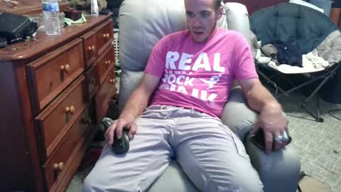 xxScubaStevexx online show from 09/28/25, 02:39