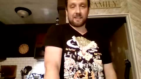 Snapshot of xxsimonxsays chatting on 10/25/25, 02:52 Simon online show from 10/25/25, 02:52