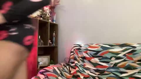 Snapshot of xxsweetbellafox chatting on 09/25/25, 10:46 kisses online show from 09/25/25, 10:46