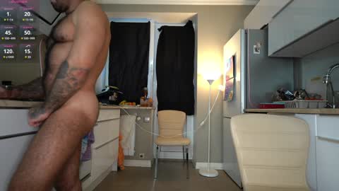 Snapshot of xxx_jane_xxx chatting on 02/01/25, 12:37 online show from 02/01/25, 12:37