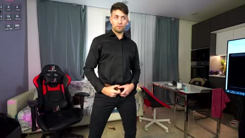     online show from 01/14/26, 04:34