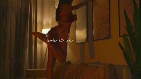 Molly online show from 04/11/26, 02:54