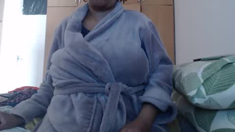 Ayanda online show from 02/20/25, 10:48