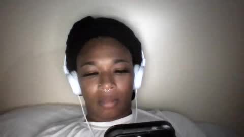 Danielle online show from 05/29/26, 05:44
