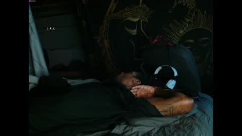 xxxjrstrokesxxx online show from 02/25/25, 11:19