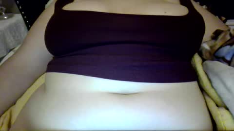 Snapshot of xxxmooui chatting on 04/14/26, 03:01 Elle online show from 04/14/26, 03:01