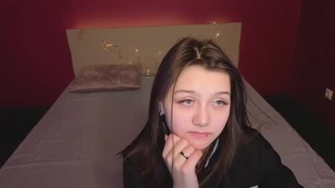 Snapshot of xxxnaughtyfoxxx chatting on 03/02/26, 09:27 foxy online show from 03/02/26, 09:27